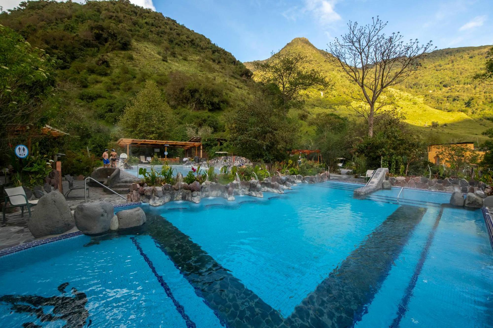 Termas De Papallacta Exterior foto Hot springs in Baños, Ecuador